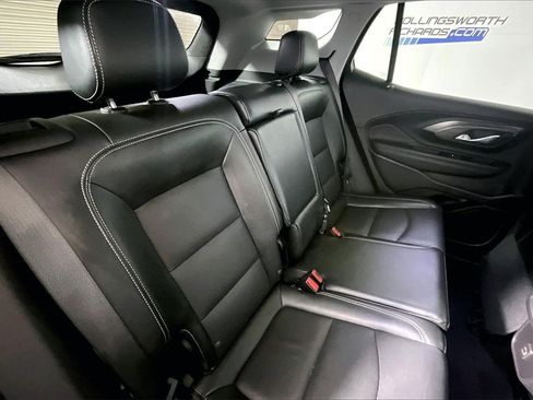 Used 2024 GMC Terrain SLT image 22