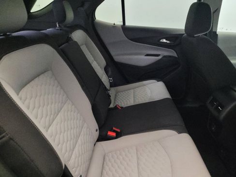 Used 2019 Chevrolet Equinox LT w/ Sun & Navigation Package AWD/4WD image 19