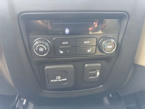Used 2018 Buick Enclave Premium FWD image 14