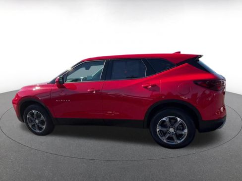 Used 2026 Chevrolet Blazer LT FWD image 9