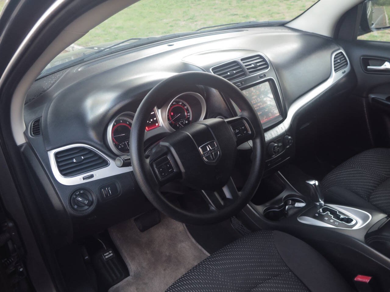 Used 2015 Dodge Journey SXT w/ Flexible Seating Group AWD/4WD image 8