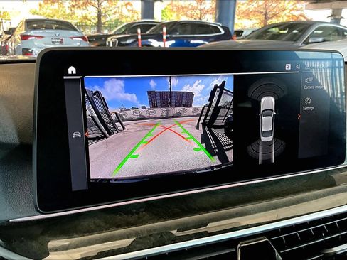 Used 2022 BMW 530i w/ M Sport Package image 26