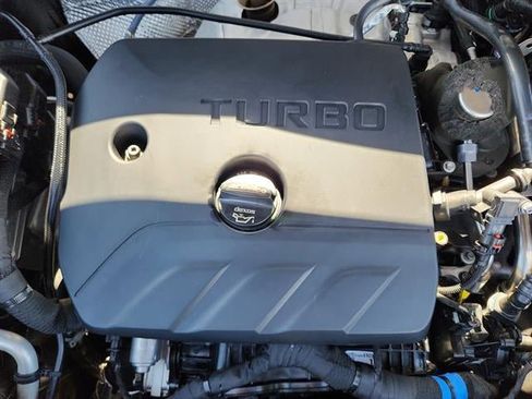 Used 2025 Buick Encore GX Preferred AWD/4WD image 23
