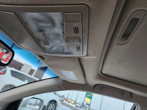 Used 2008 Toyota Avalon XLS image 26