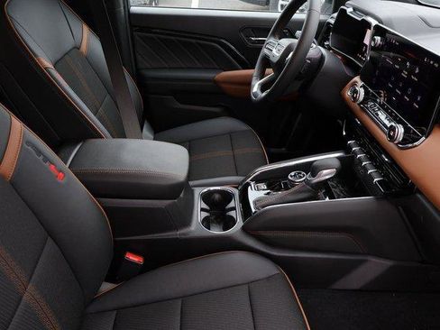 New 2026 GMC Canyon AT4 image 9