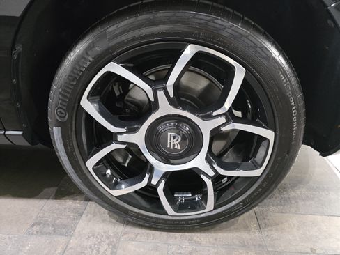 Used 2024 Rolls-Royce Cullinan Black Badge w/ Leather Finishing Pack AWD/4WD image 15