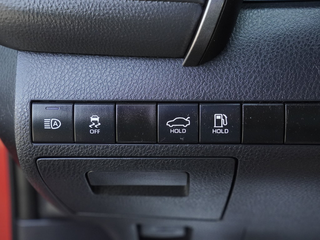 Used 2024 Toyota Camry SE FWD image 14