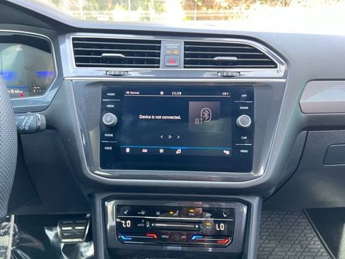 Used 2023 Volkswagen Tiguan SE R-Line AWD/4WD image 22