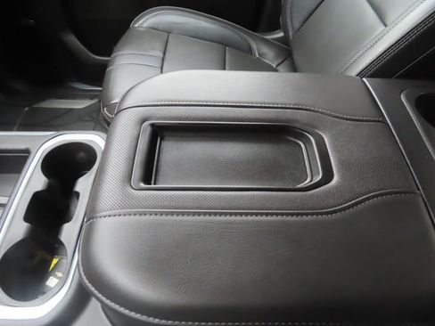 Used 2022 Chevrolet Silverado 2500 High Country AWD/4WD image 38