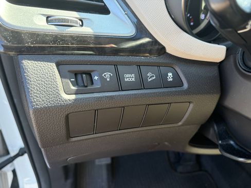 Used 2019 Hyundai Santa Fe XL SE image 26