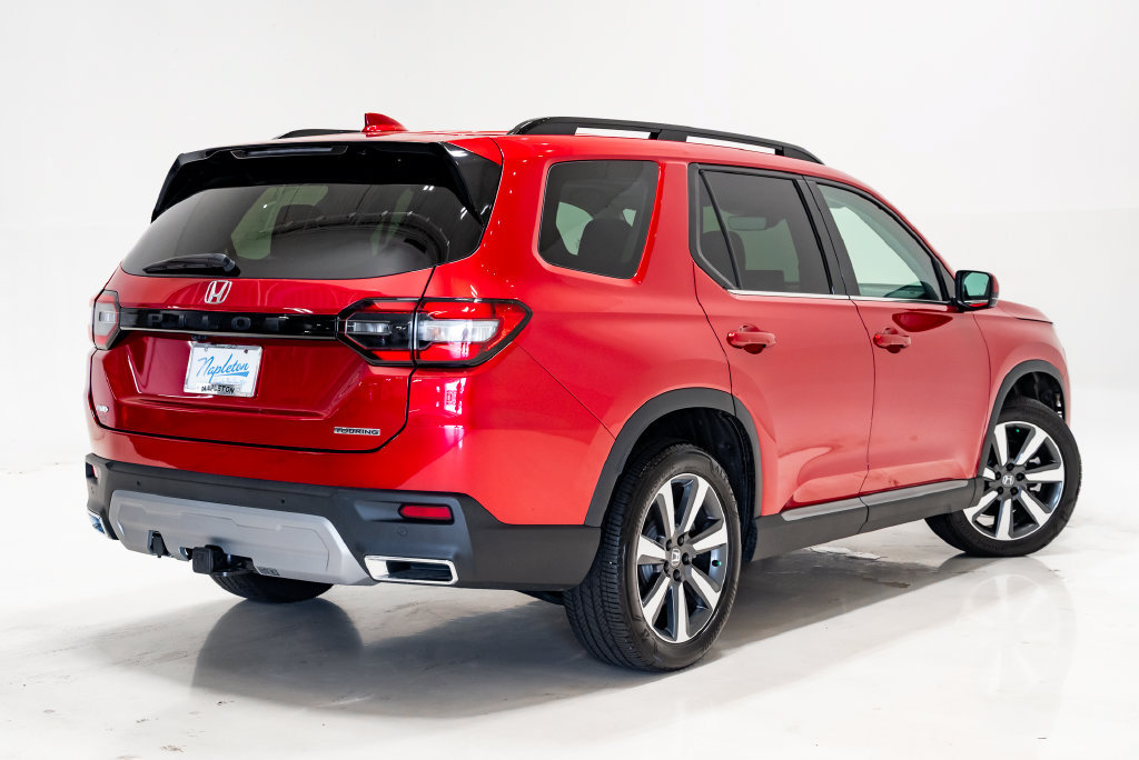 Used 2025 Honda Pilot Touring image 37