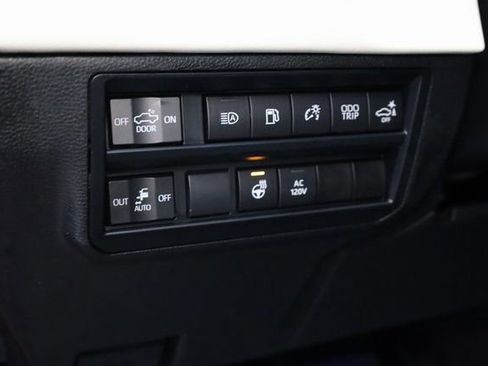 Used 2023 Toyota Tundra Capstone image 12