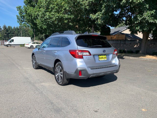 Used 2019 Subaru Outback 3.6R Limited AWD/4WD image 3
