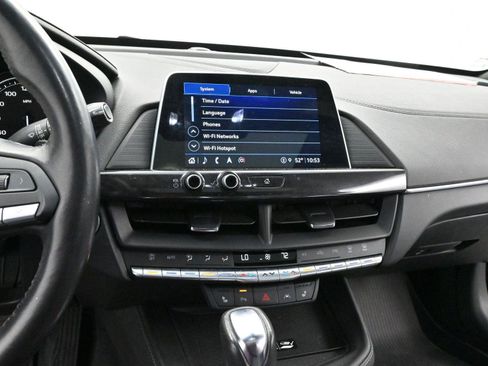 Certified 2022 Cadillac CT4 Luxury w/ Sun And Sound Package image 18