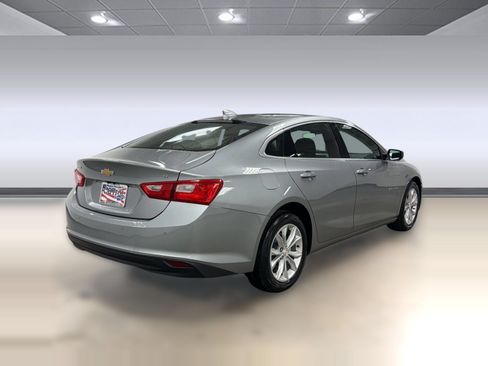 Used 2025 Chevrolet Malibu LT FWD image 8