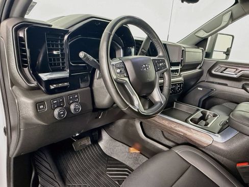 Certified 2024 Chevrolet Silverado 3500 LTZ w/ LTZ Plus Package AWD/4WD image 9