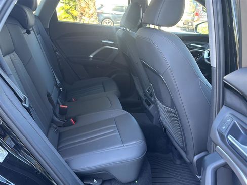 Used 2025 Audi Q5 Premium w/ Convenience Package image 14