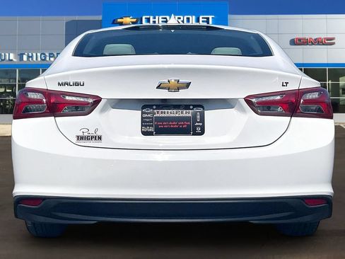 Used 2022 Chevrolet Malibu LT w/ Leather Package FWD image 5