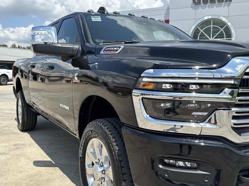 New 2026 RAM 2500 Laramie w/ Towing Technology Group AWD/4WD image 19