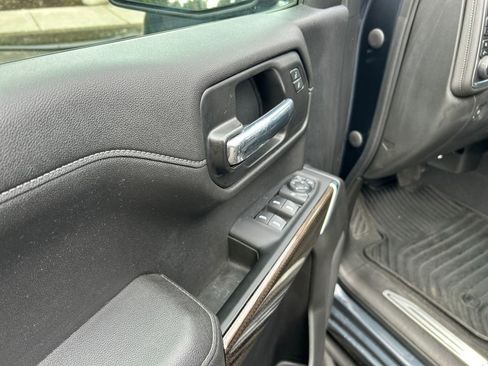 Used 2021 Chevrolet Silverado 1500 RST w/ Z71 Off-Road Package image 23