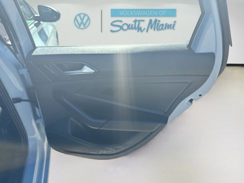 Certified 2025 Volkswagen Jetta Sport image 29