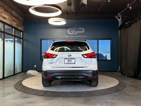 Used 2019 Nissan Rogue Sport S w/ Appearance Package image 4