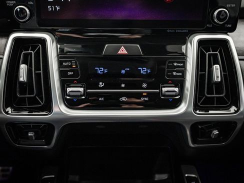 Used 2021 Kia Sorento SX Prestige image 40
