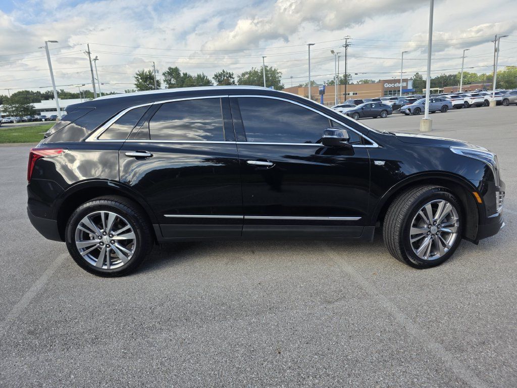 Used 2024 Cadillac XT5 Premium Luxury w/ Technology Package AWD/4WD image 11