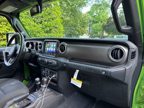 Used 2019 Jeep Wrangler Unlimited Rubicon AWD/4WD image 25