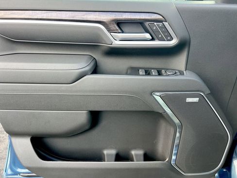 New 2026 Chevrolet Silverado 2500 LTZ w/ LTZ Plus Package AWD/4WD image 19
