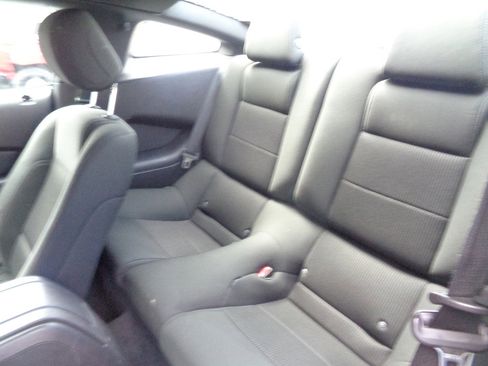 Used 2014 Ford Mustang Coupe image 12