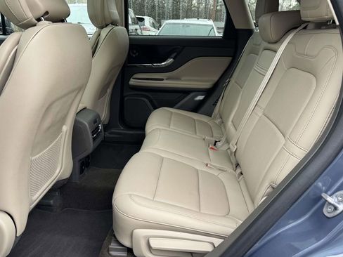 Used 2022 Lincoln Corsair Reserve w/ Equipment Group 201A image 16