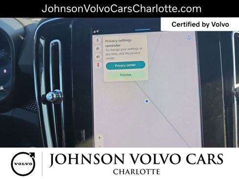 Certified 2025 Volvo XC40 B5 Plus image 24