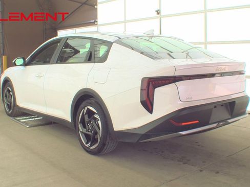 Used 2025 Kia K4 EX image 6