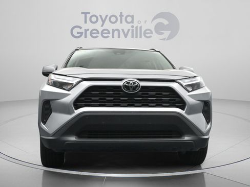 Used 2024 Toyota RAV4 XLE AWD/4WD image 22