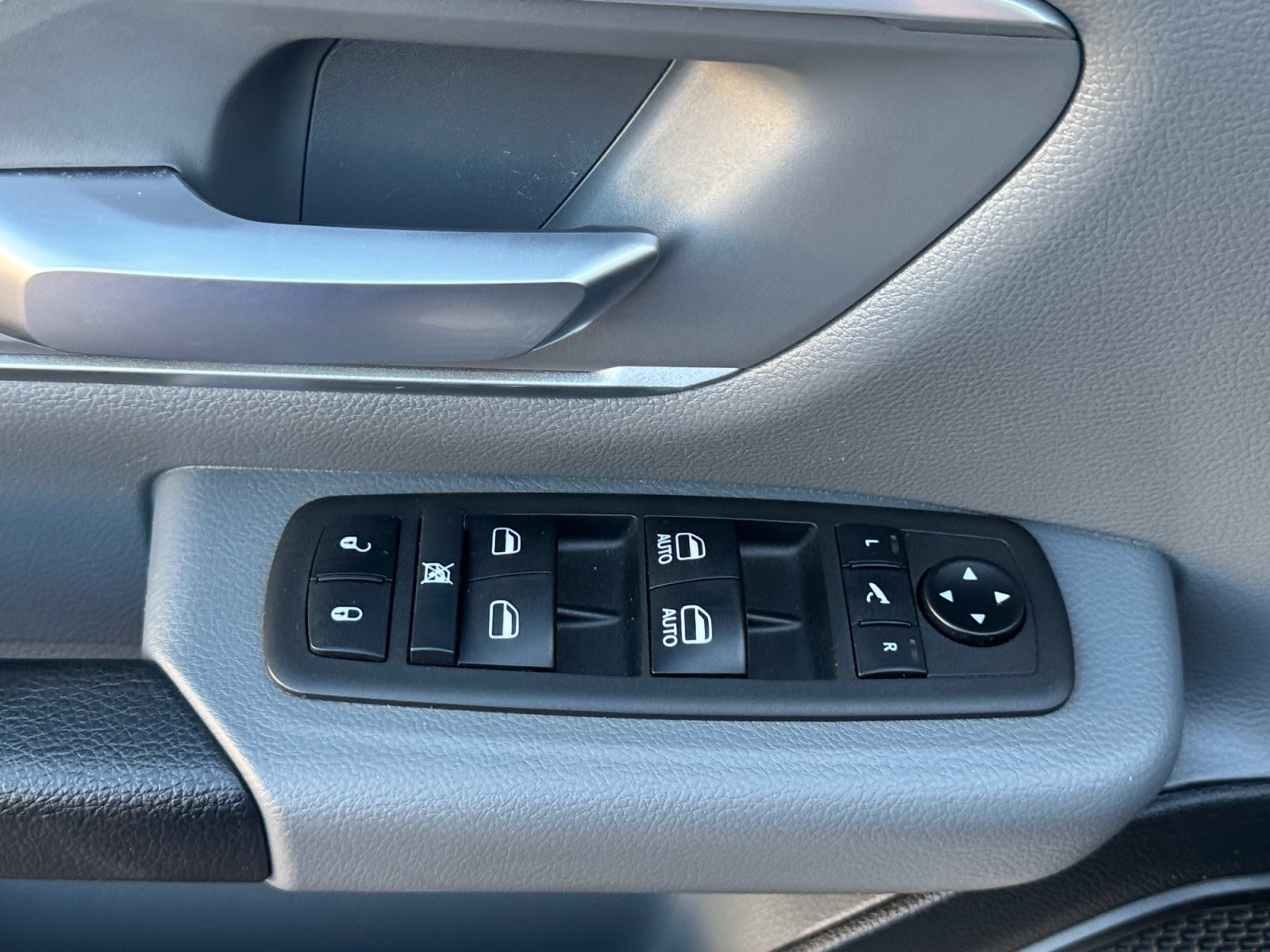 Used 2021 RAM 1500 Big Horn AWD/4WD image 12