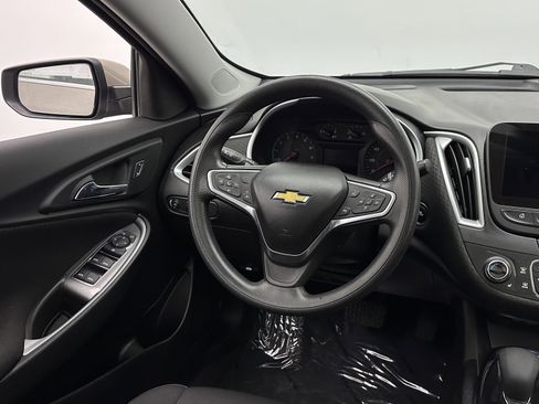 Used 2023 Chevrolet Malibu LT FWD image 26