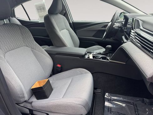 Used 2026 Toyota Camry LE w/ Convenience Package FWD image 15