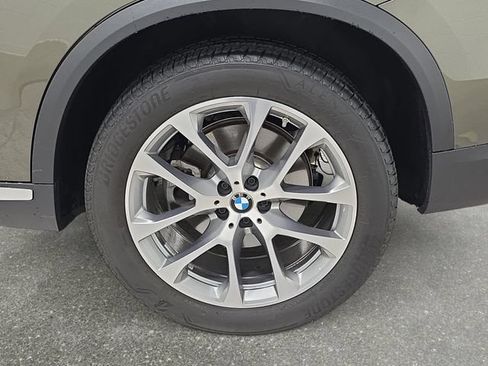 Used 2024 BMW X5 xDrive40i w/ Premium Package AWD/4WD image 28