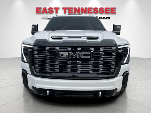 Used 2025 GMC Sierra 2500 Denali Ultimate image 9
