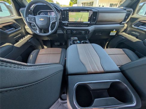 New 2026 Chevrolet Silverado 1500 High Country AWD/4WD image 31