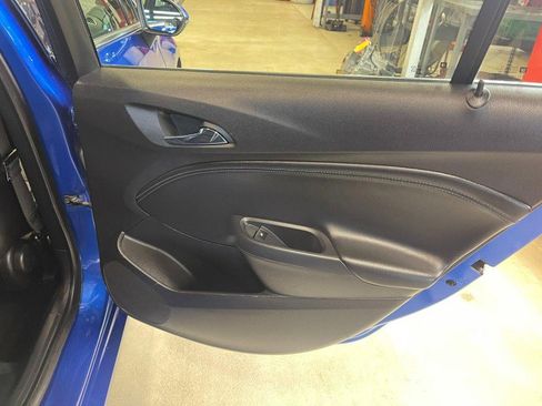 Used 2018 Chevrolet Cruze Premier image 15