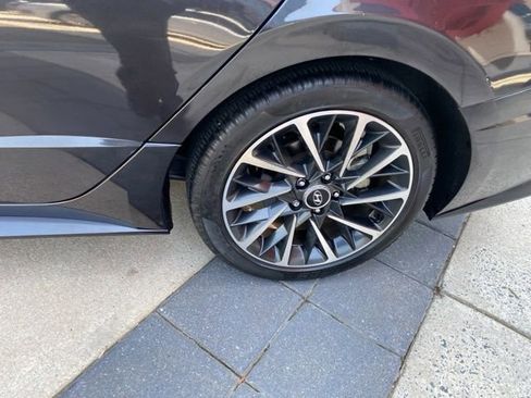 Used 2022 Hyundai Sonata Limited image 14