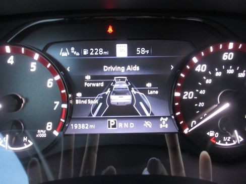 Used 2023 Nissan Frontier PRO-4X w/ Pro-4X Premium Package image 17