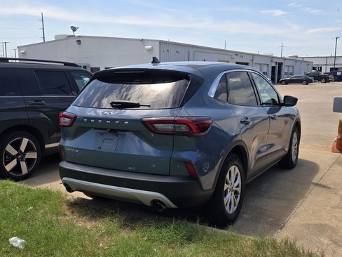 Used 2023 Ford Escape Active w/ Tech Pack #1 FWD image 6