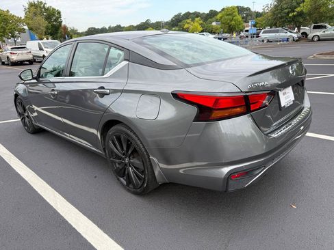Used 2021 Nissan Altima 2.5 SR FWD image 7