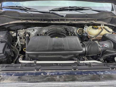 Used 2022 Chevrolet Silverado 1500 Custom Trail Boss AWD/4WD image 22