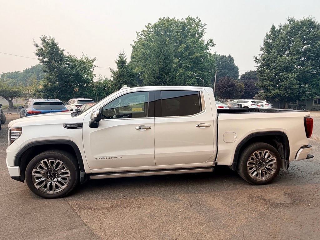 Used 2024 GMC Sierra 1500 Denali Ultimate AWD/4WD image 10