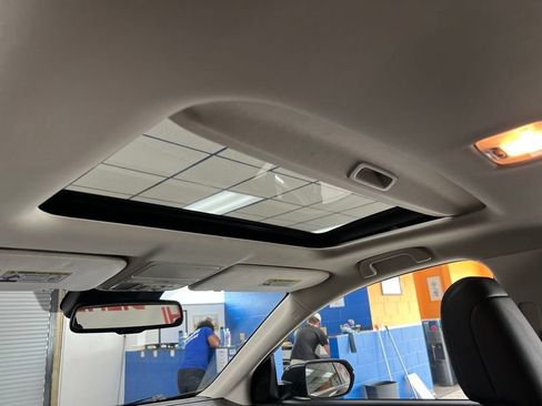 Used 2015 Honda CR-V Touring image 18