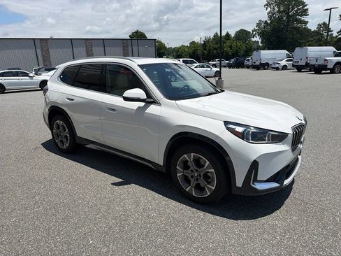 Used 2025 BMW X1 xDrive28i w/ Technology Package AWD/4WD image 10
